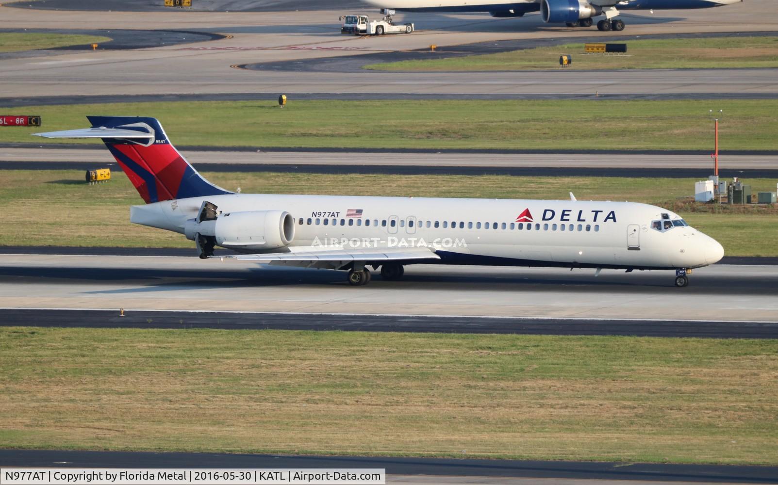 N977AT, 2002 Boeing 717-200 C/N 55036, Delta