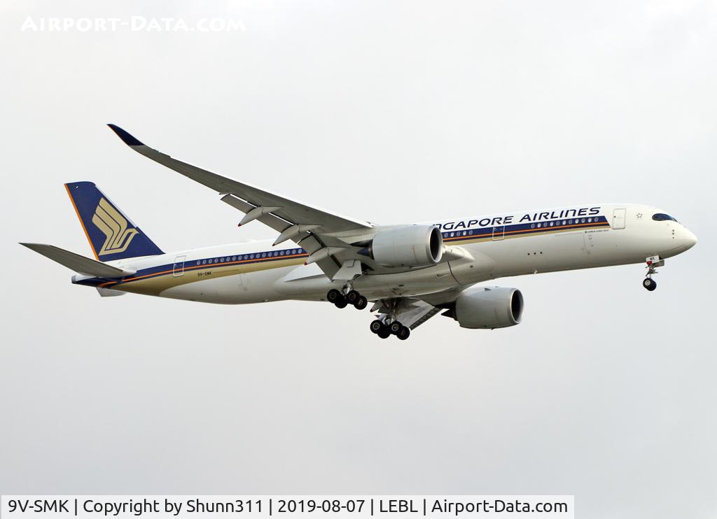 9V-SMK, 2016 Airbus A350-941 C/N 084, Landing rwy 07L