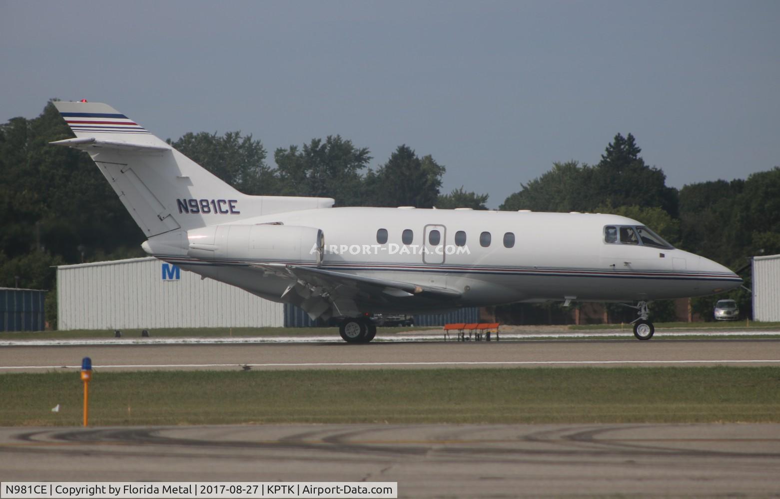 N981CE, 2002 Raytheon Hawker 800XP C/N 258563, Hawker 800XP