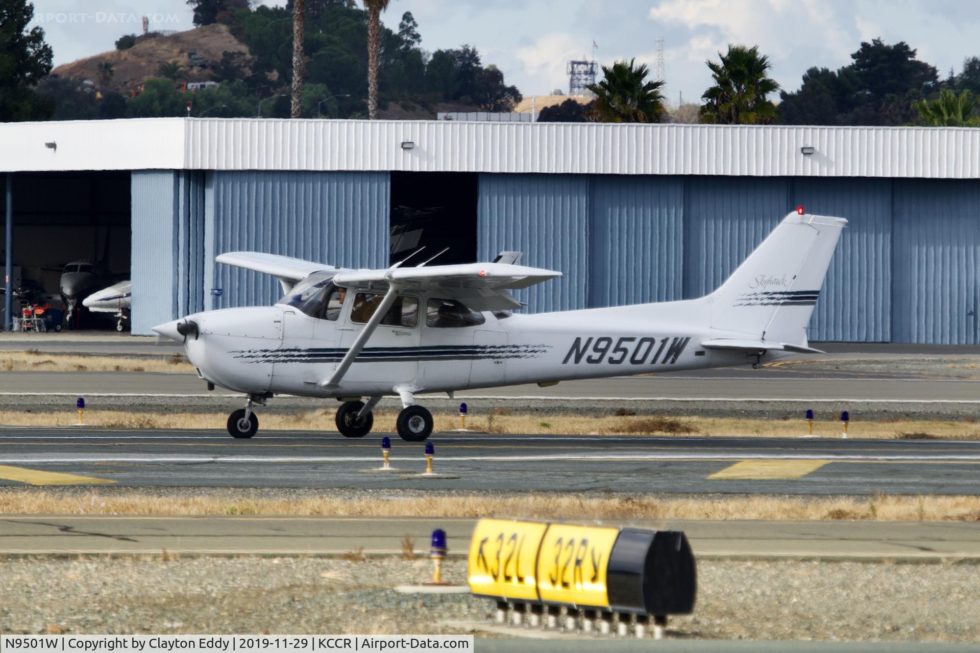 N9501W, 1997 Cessna 172R C/N 17280304, Buchanan Field Concord airport 2019.