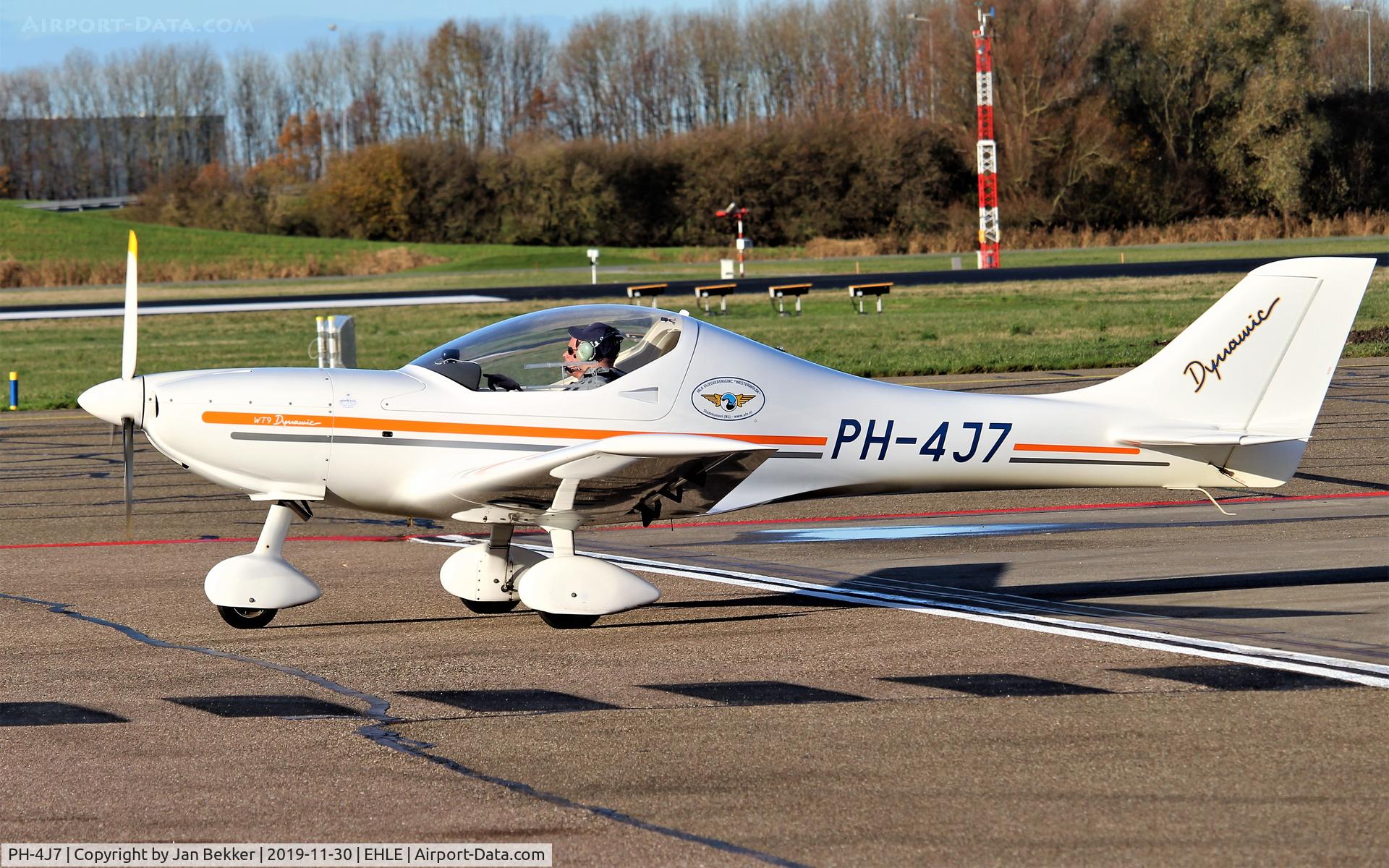 PH-4J7, 2011 Aerospool Dynamic WT-9 C/N DY-417/2011, Lelystad Airport