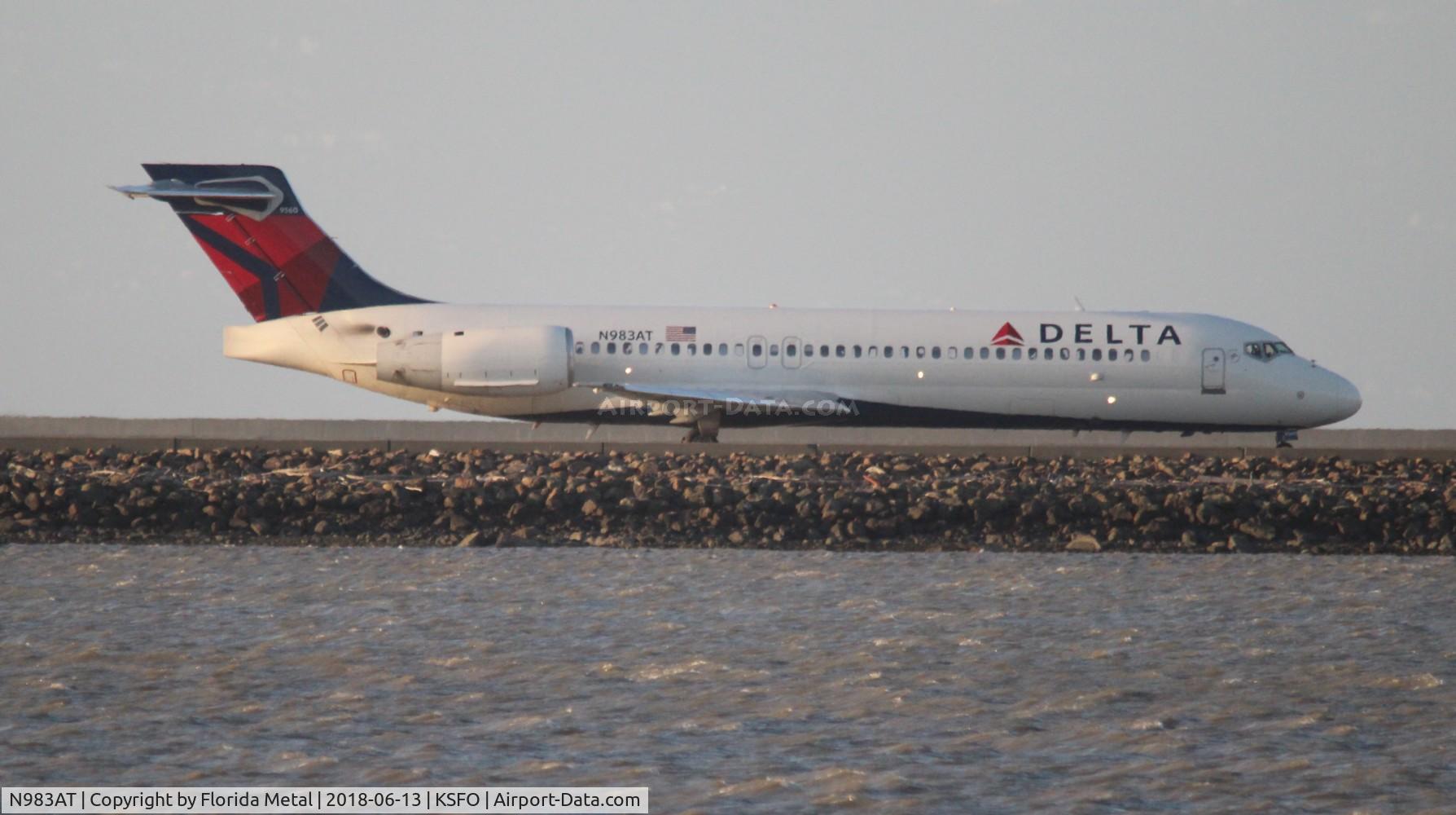 N983AT, 2005 Boeing 717-200 C/N 55052, Delta
