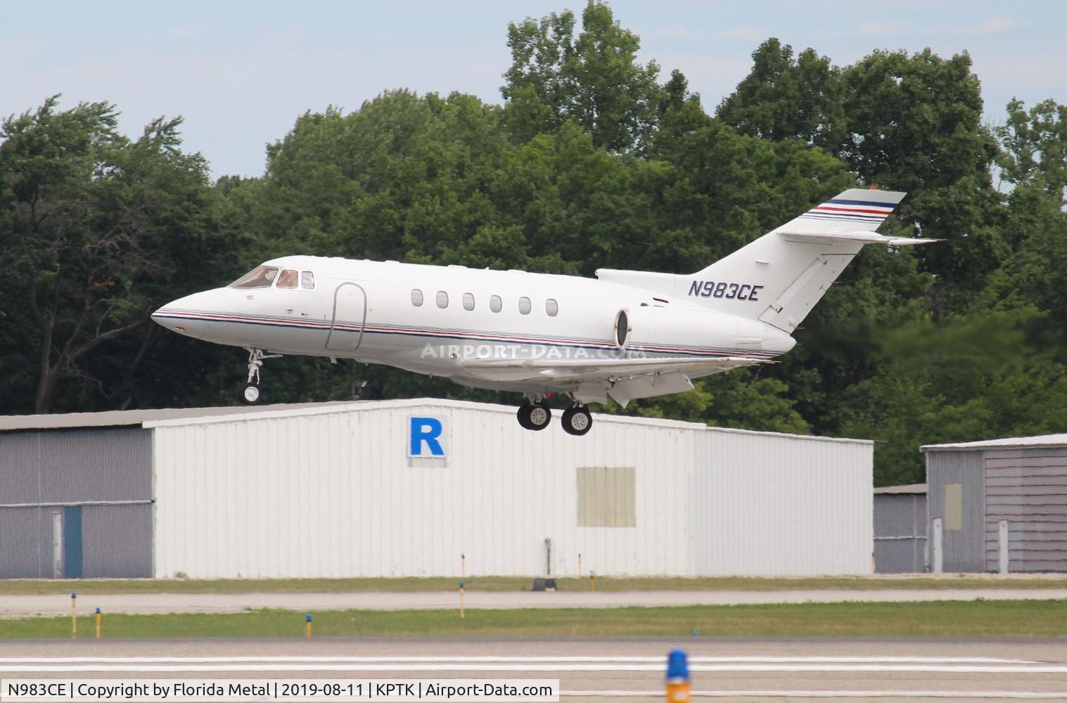 N983CE, 1999 Raytheon Hawker 800XP C/N 258446, Hawker 800XP