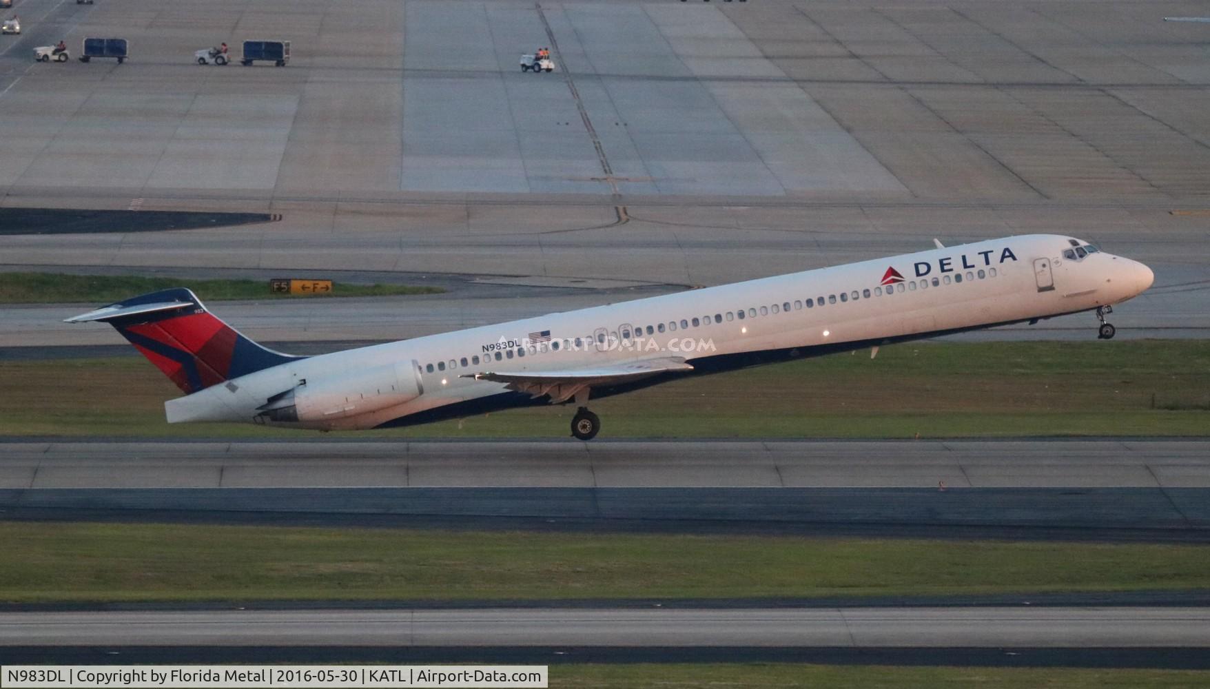 N983DL, 1991 McDonnell Douglas MD-88 C/N 53274, Delta