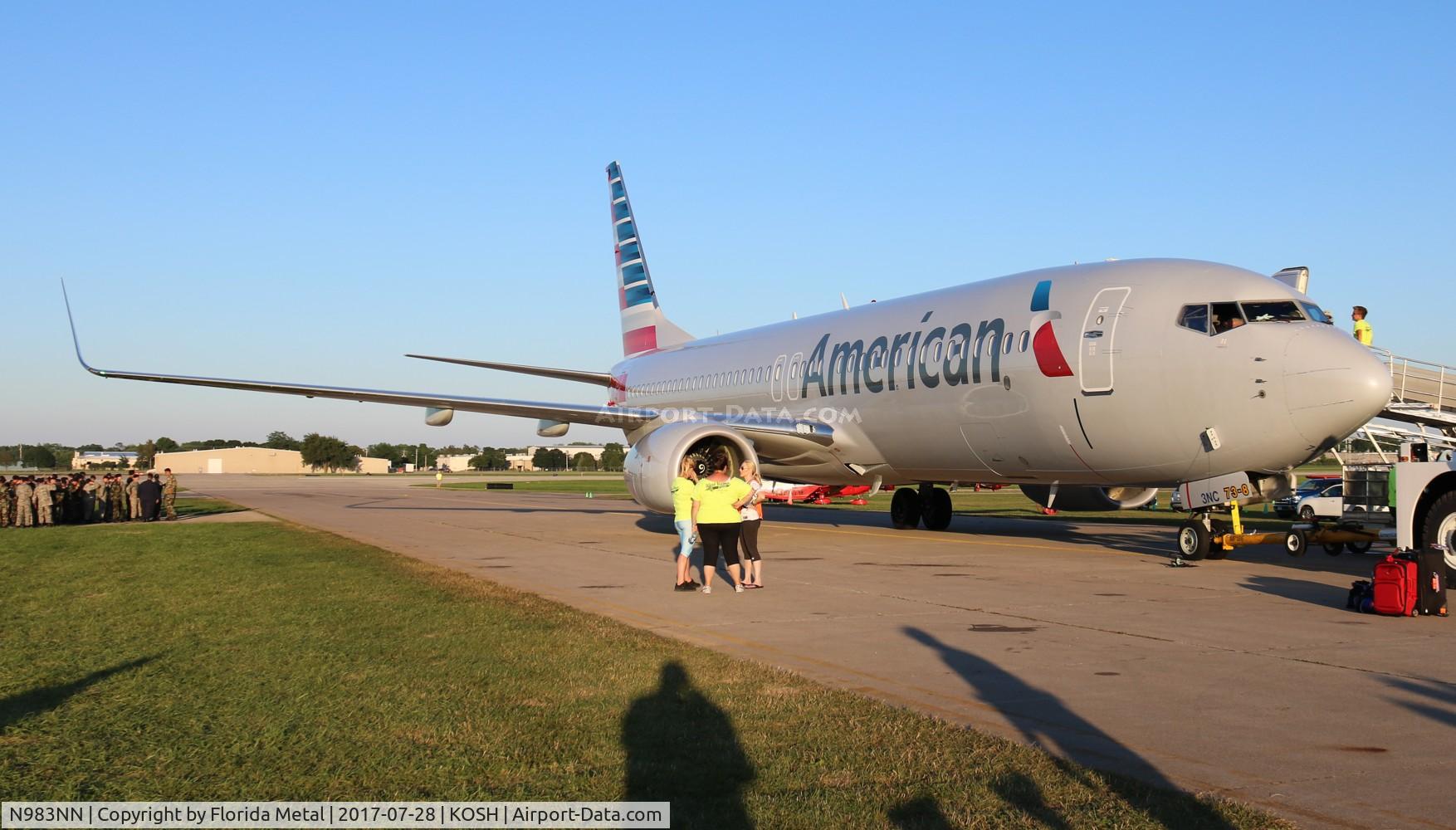 N983NN, 2015 Boeing 737-823 C/N 3337, American