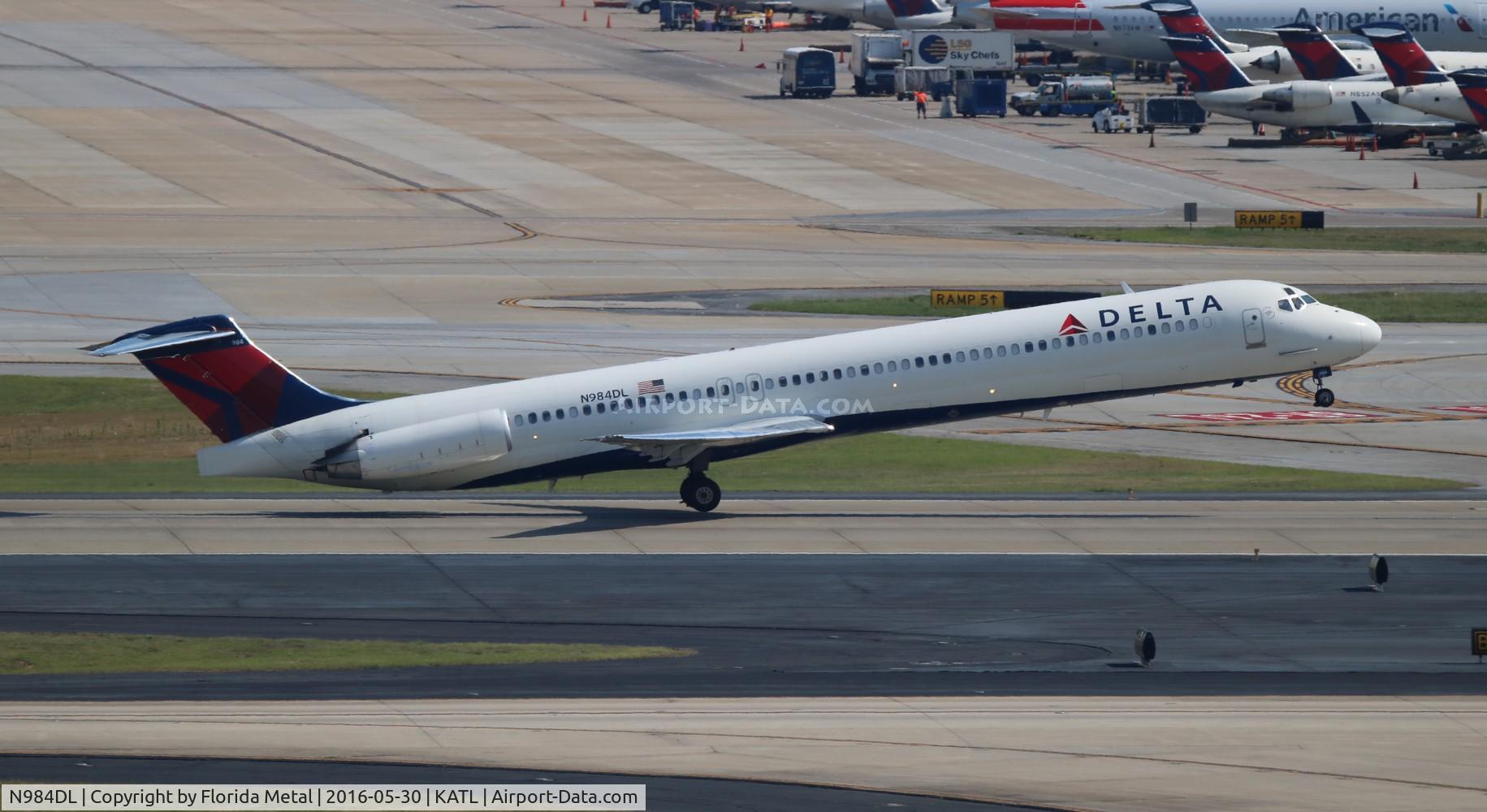N984DL, 1991 McDonnell Douglas MD-88 C/N 53311, Delta