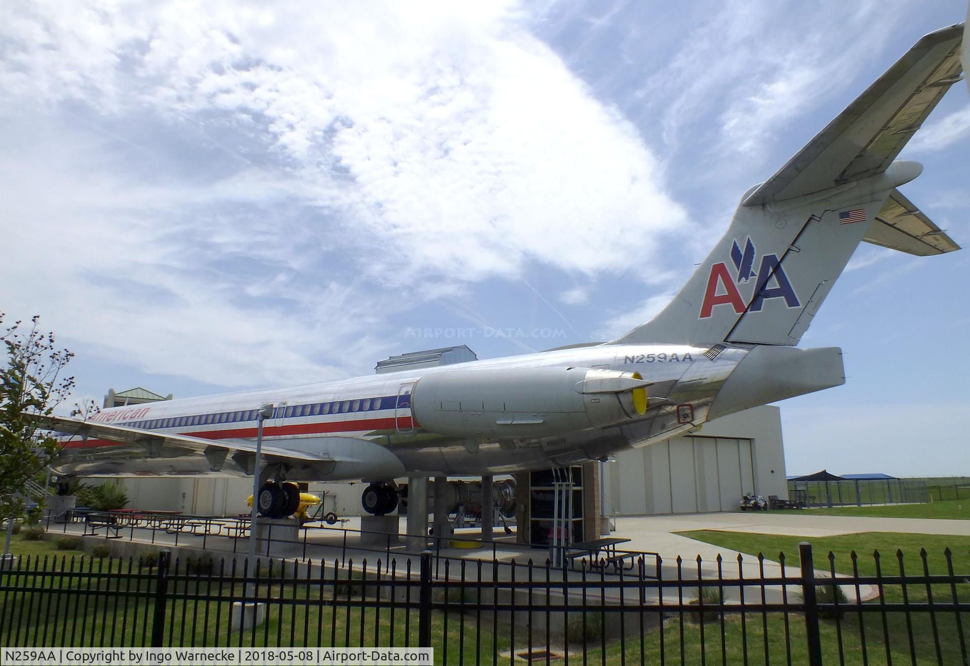 N259AA, 1985 McDonnell Douglas MD-82 (DC-9-82) C/N 49289, McDonnell Douglas MD-82 (DC-9-82) at the Tulsa Air and Space Museum, Tulsa OK