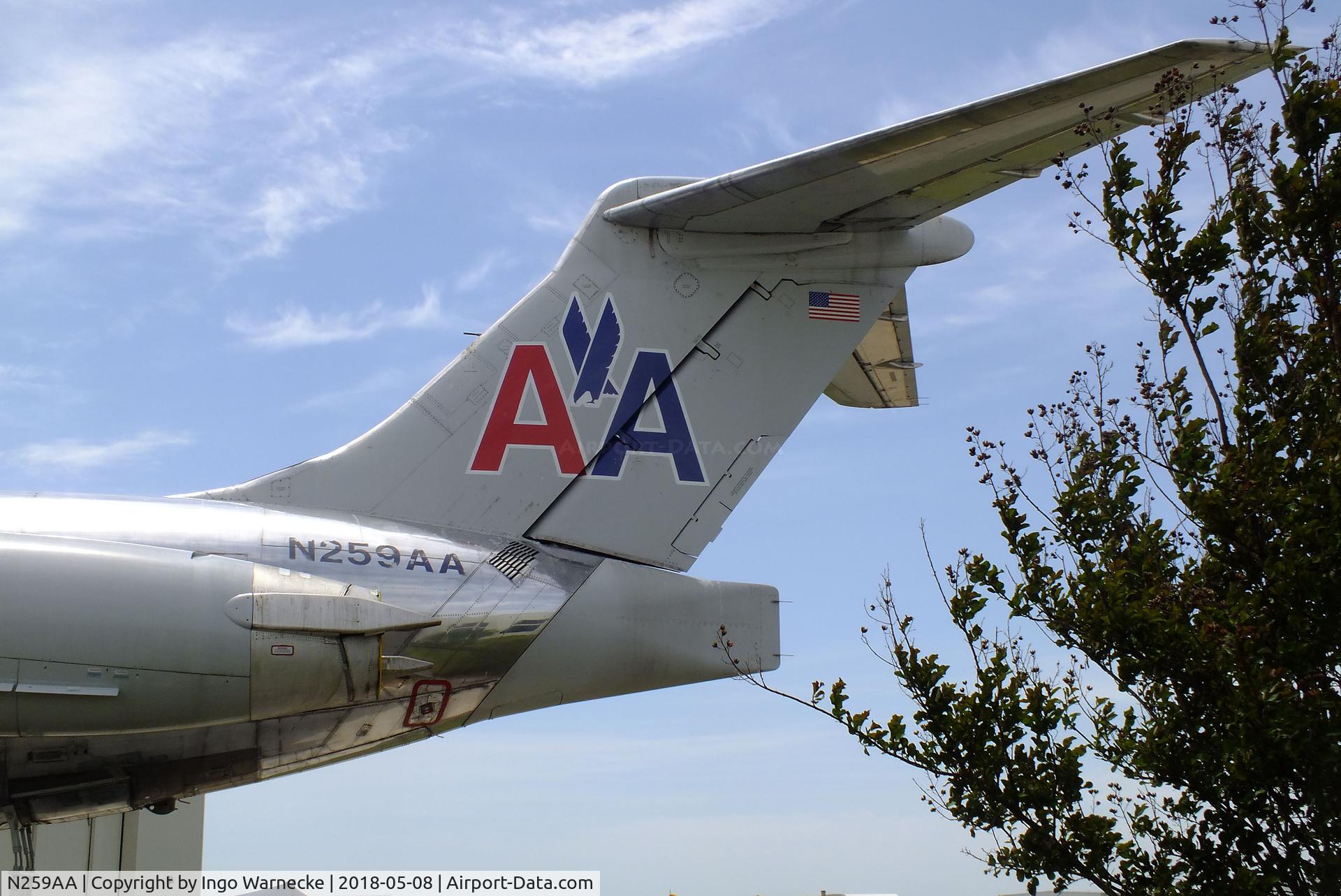 N259AA, 1985 McDonnell Douglas MD-82 (DC-9-82) C/N 49289, McDonnell Douglas MD-82 (DC-9-82) at the Tulsa Air and Space Museum, Tulsa OK