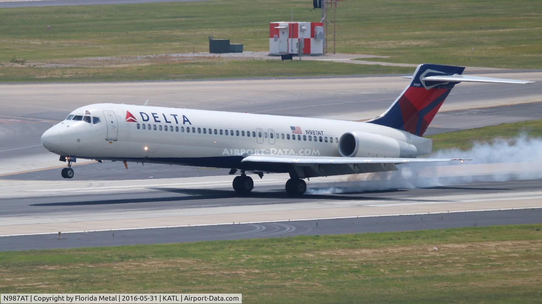 N987AT, 2001 Boeing 717-200 C/N 55088, Delta
