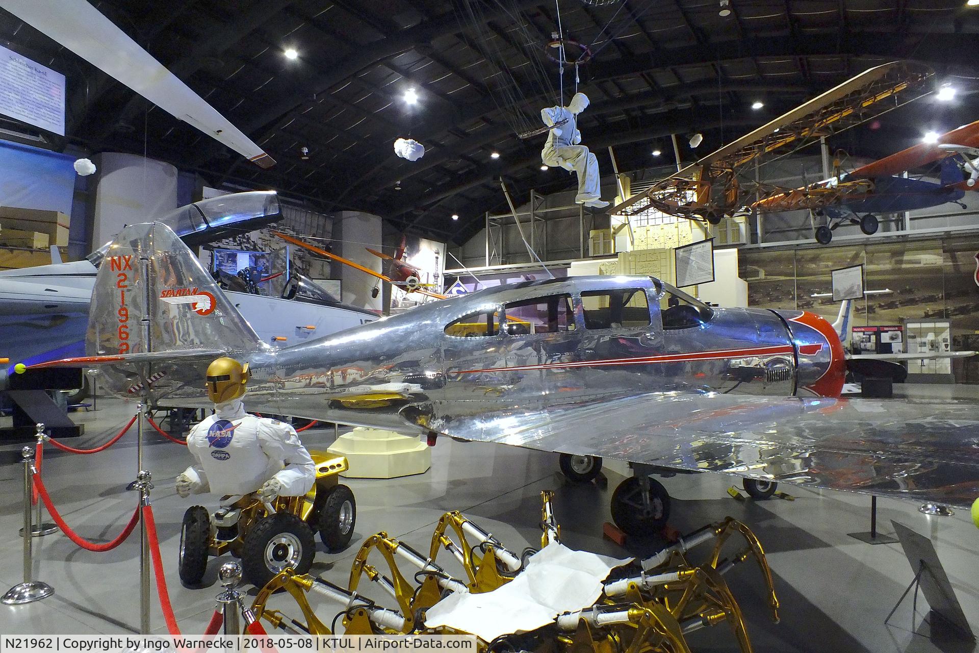 N21962, 1945 Spartan 12 C/N 1, Spartan 12W Executive at the Tulsa Air and Space Museum, Tulsa OK