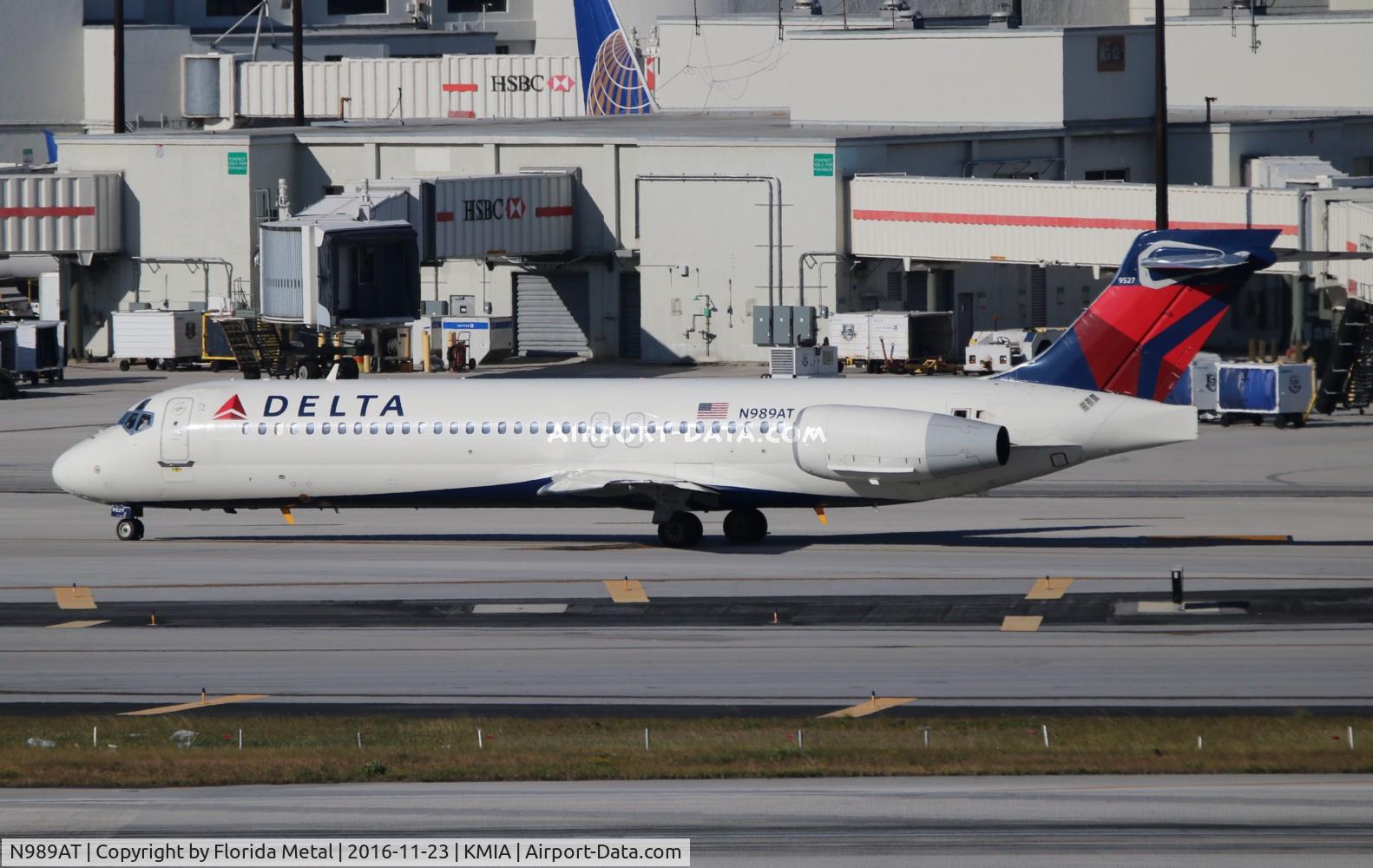 N989AT, 2001 Boeing 717-200 C/N 55152, Delta