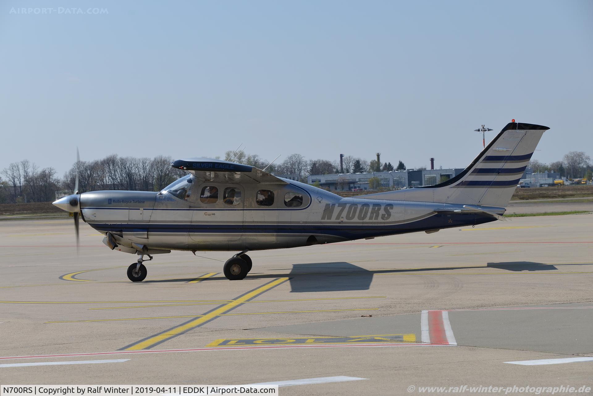 N700RS, 1981 Cessna P210N Pressurised Centurion C/N P21000716, Cessna P210N - Transavia Wilmington - P21000716 - N700RS - 11.04.2019 - CGN
