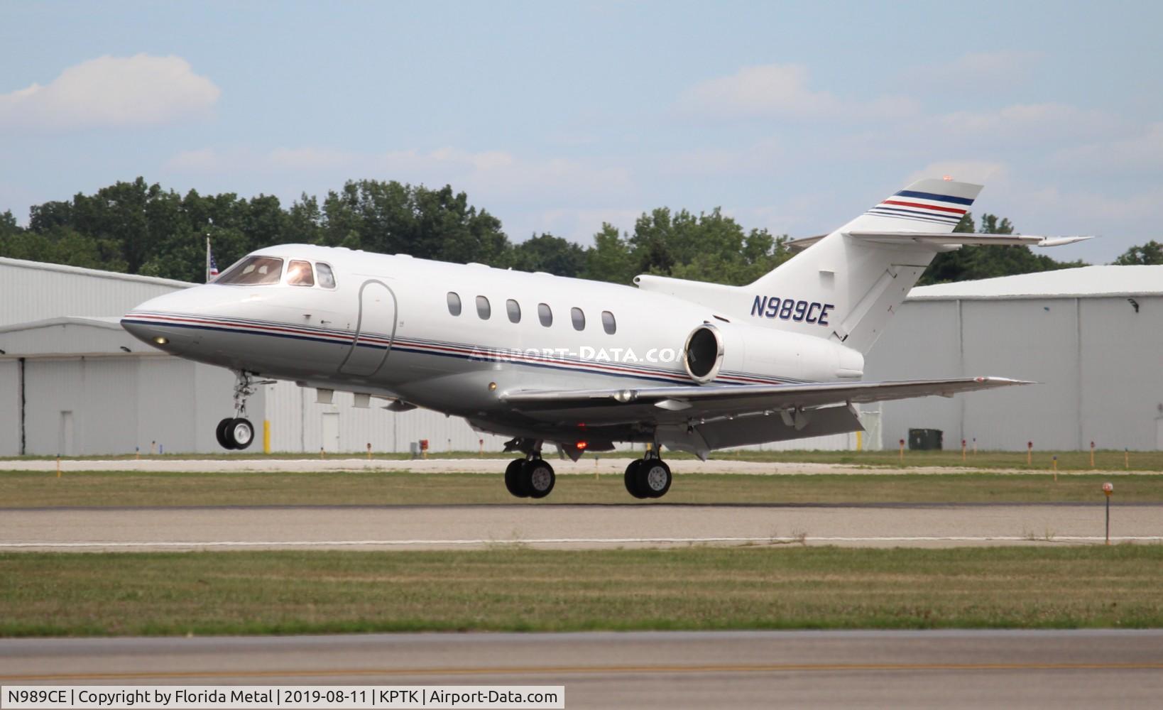 N989CE, 2001 Raytheon Hawker 800XP C/N 258535, Hawker 800XP