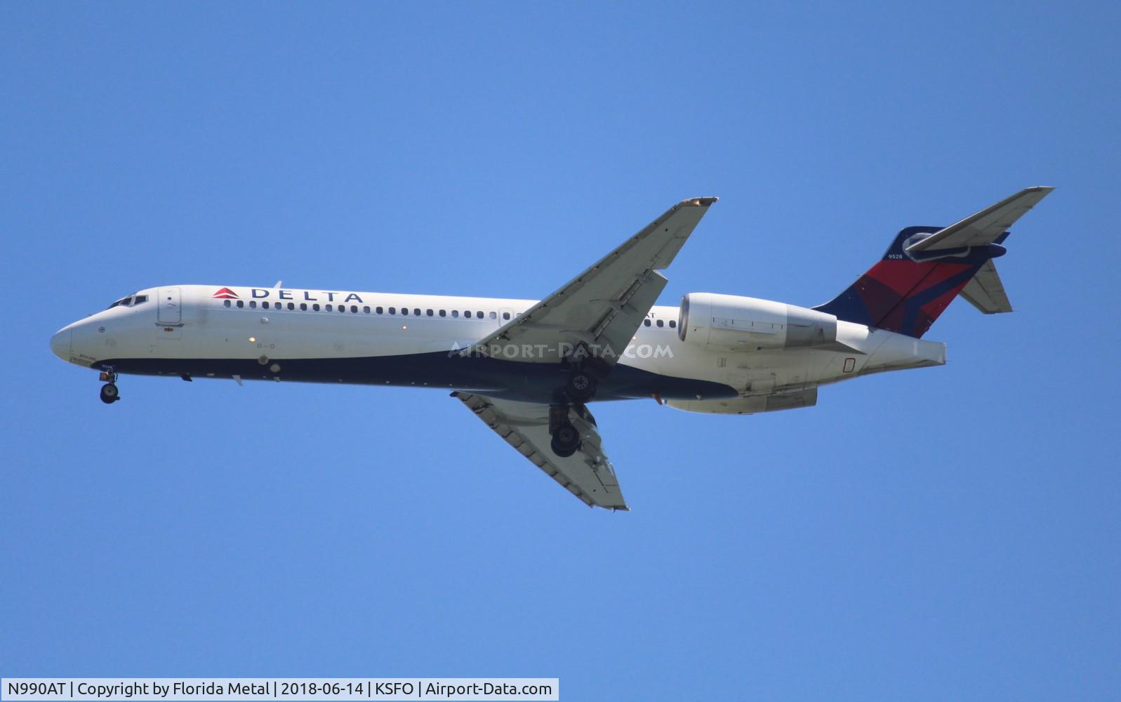 N990AT, 2001 Boeing 717-200 C/N 55134, Delta