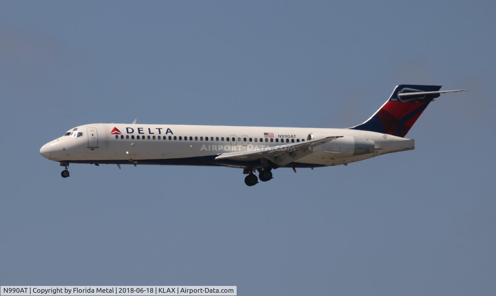 N990AT, 2001 Boeing 717-200 C/N 55134, Delta
