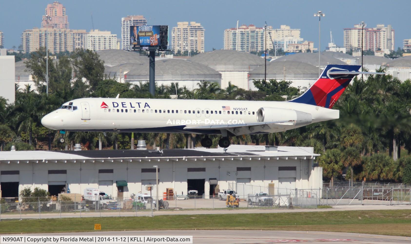 N990AT, 2001 Boeing 717-200 C/N 55134, Delta