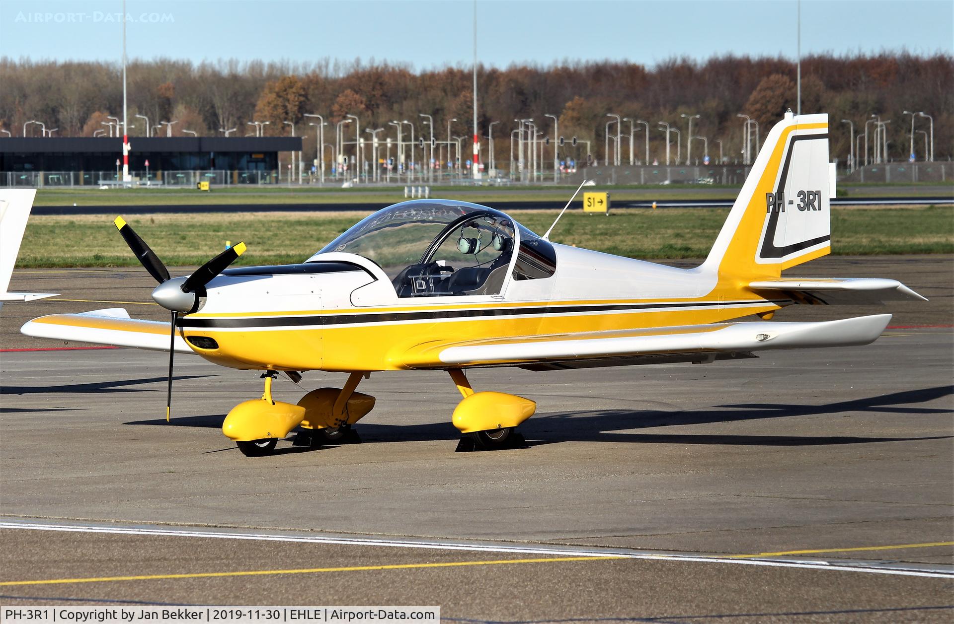 PH-3R1, Evektor EV-97 Model 2000 C/N 1143, Lelystad Airport