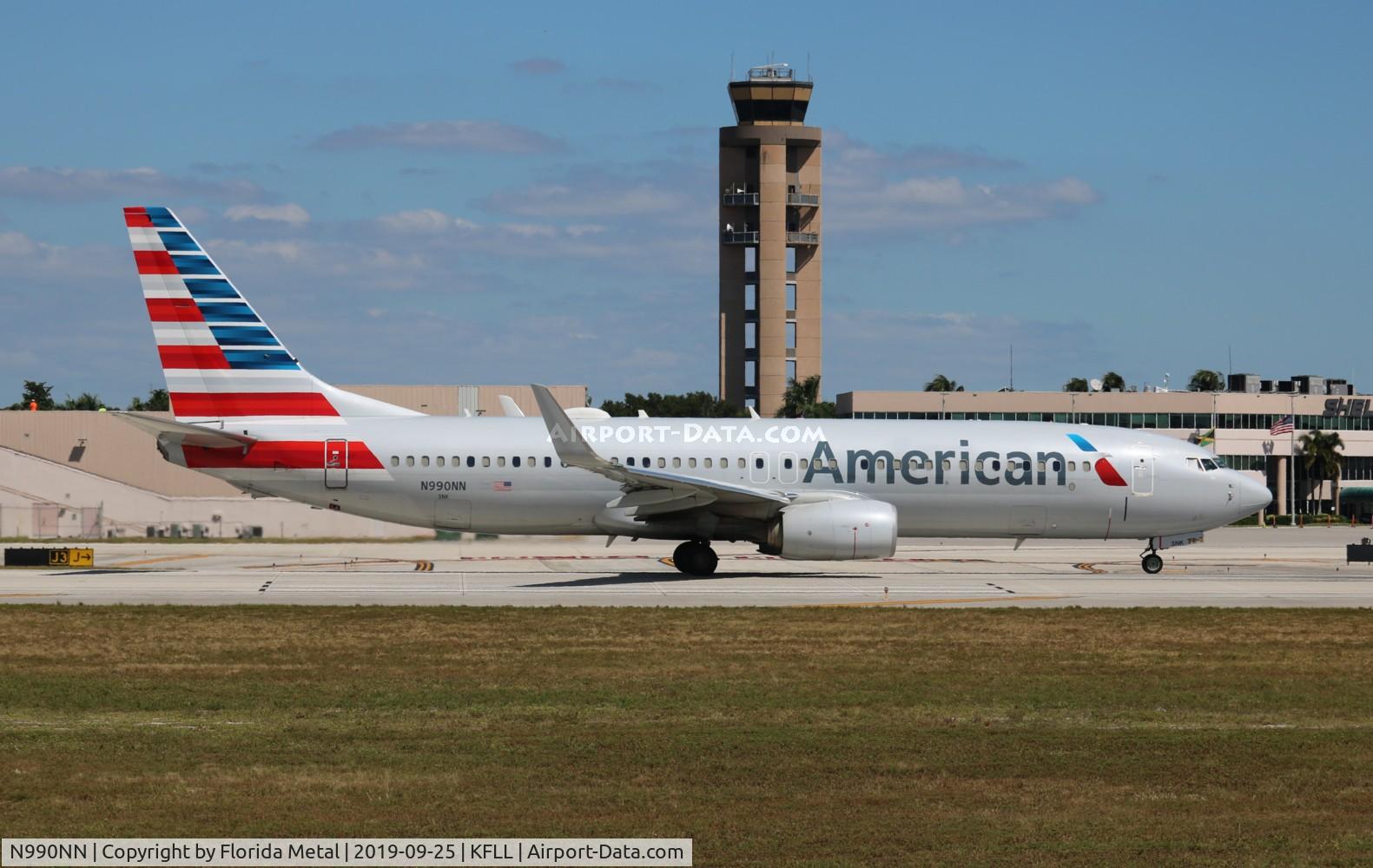 N990NN, 2016 Boeing 737-823 C/N 31241, American