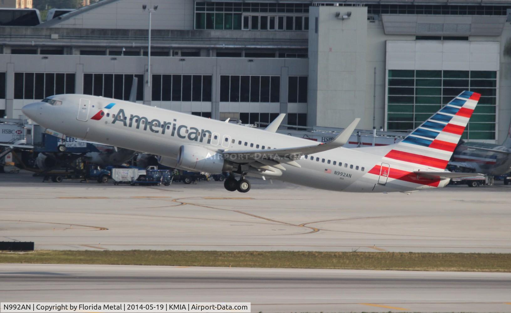 N992AN, 2009 Boeing 737-823 C/N 31071, American