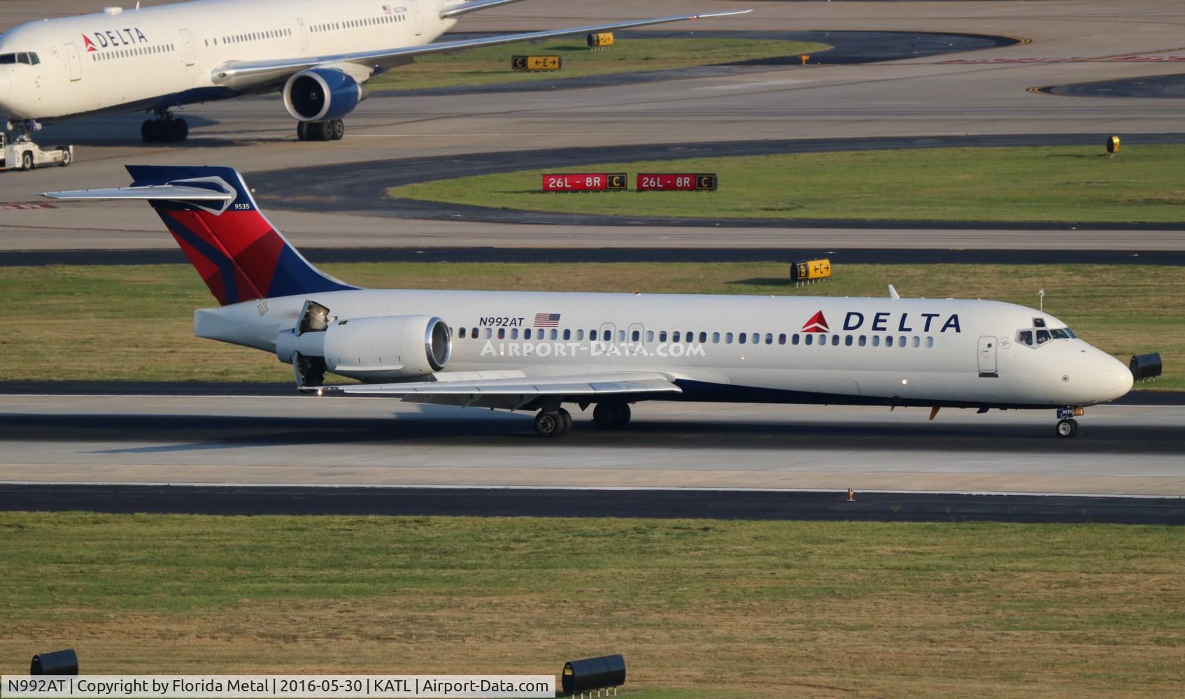 N992AT, 2002 Boeing 717-200 C/N 55136, Delta