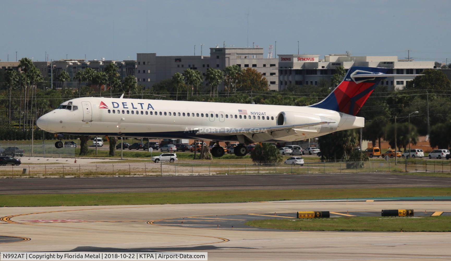 N992AT, 2002 Boeing 717-200 C/N 55136, Delta