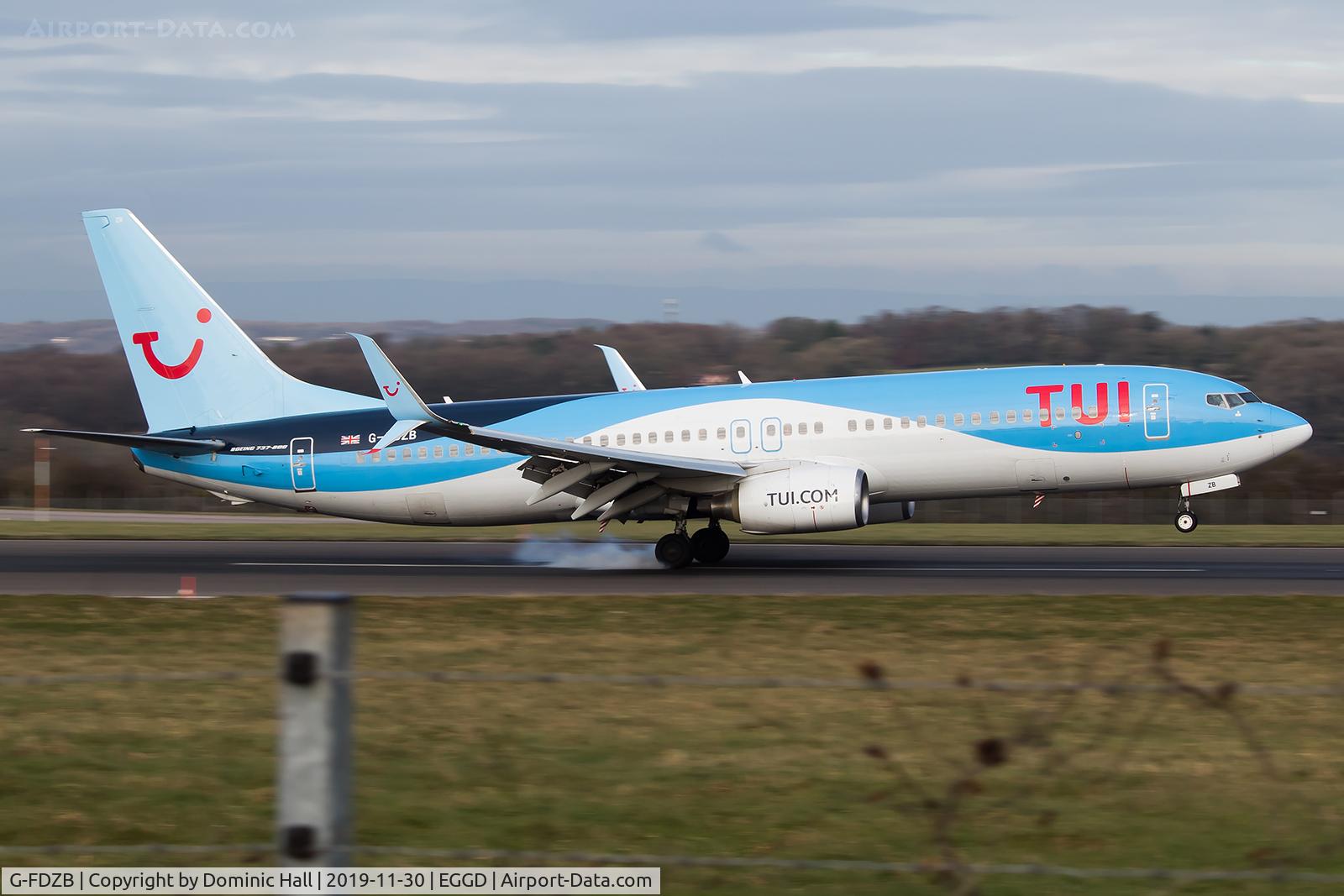 G-FDZB, 2007 Boeing 737-8K5 C/N 35131, Landing RWY 09