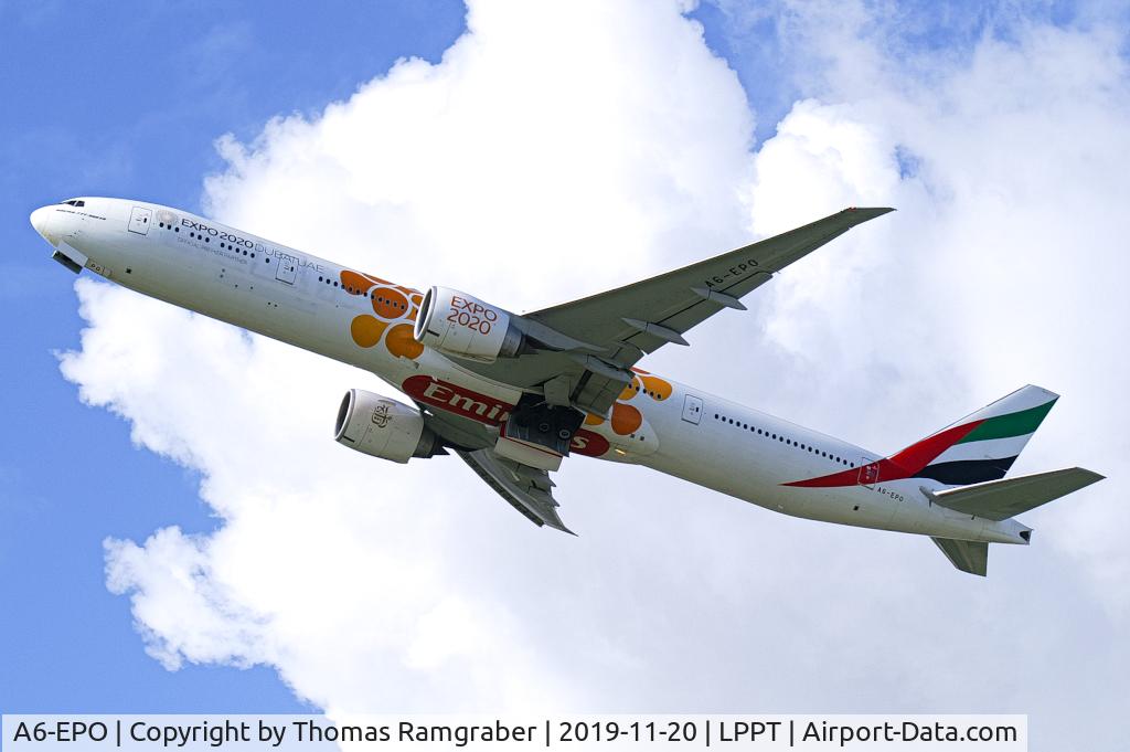 A6-EPO, 2016 Boeing 777-31HER C/N 42334, Emirates Boeing 777-300