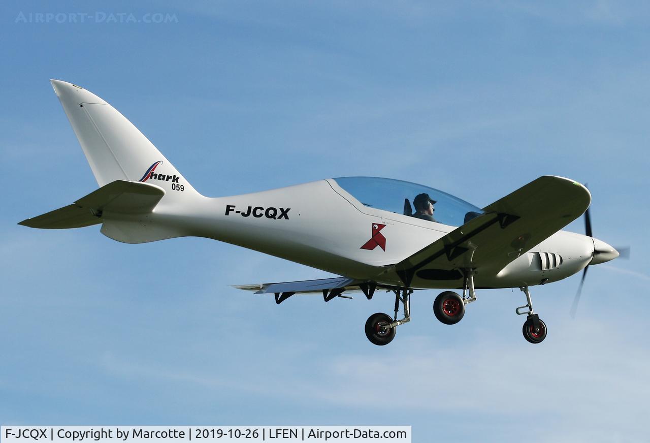 F-JCQX, Shark Aero Shark C/N 059, Short final runway 22.