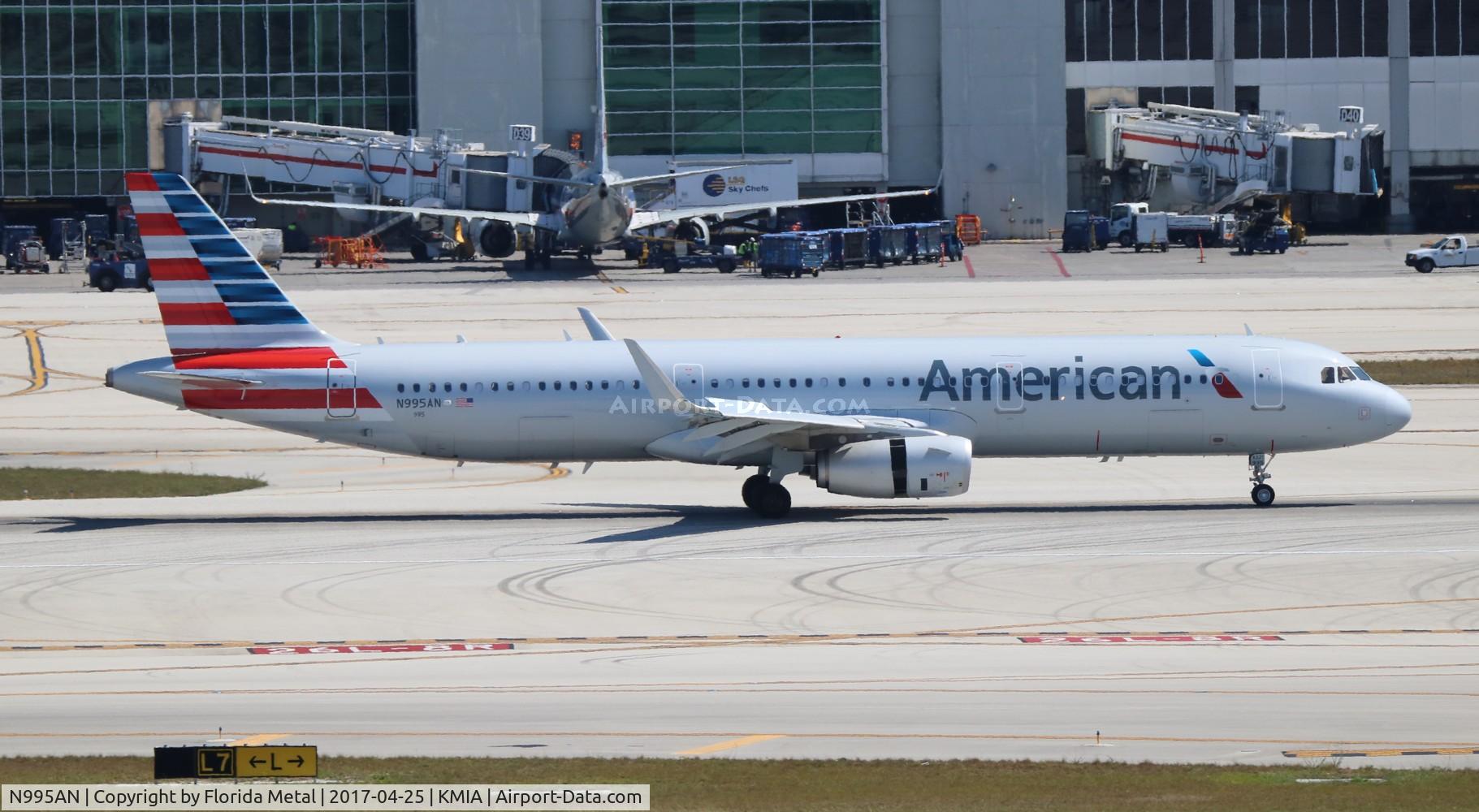 N995AN, 2016 Airbus A321-231 C/N 7301, American