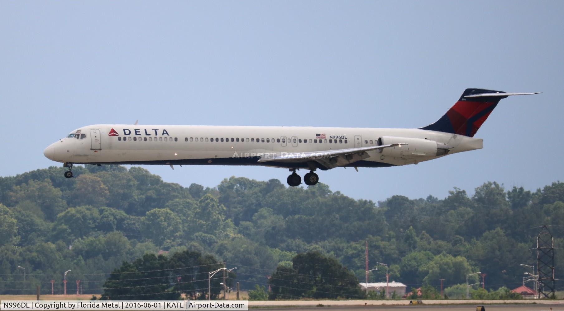 N996DL, 1991 McDonnell Douglas MD-88 C/N 53363, Delta at ATL