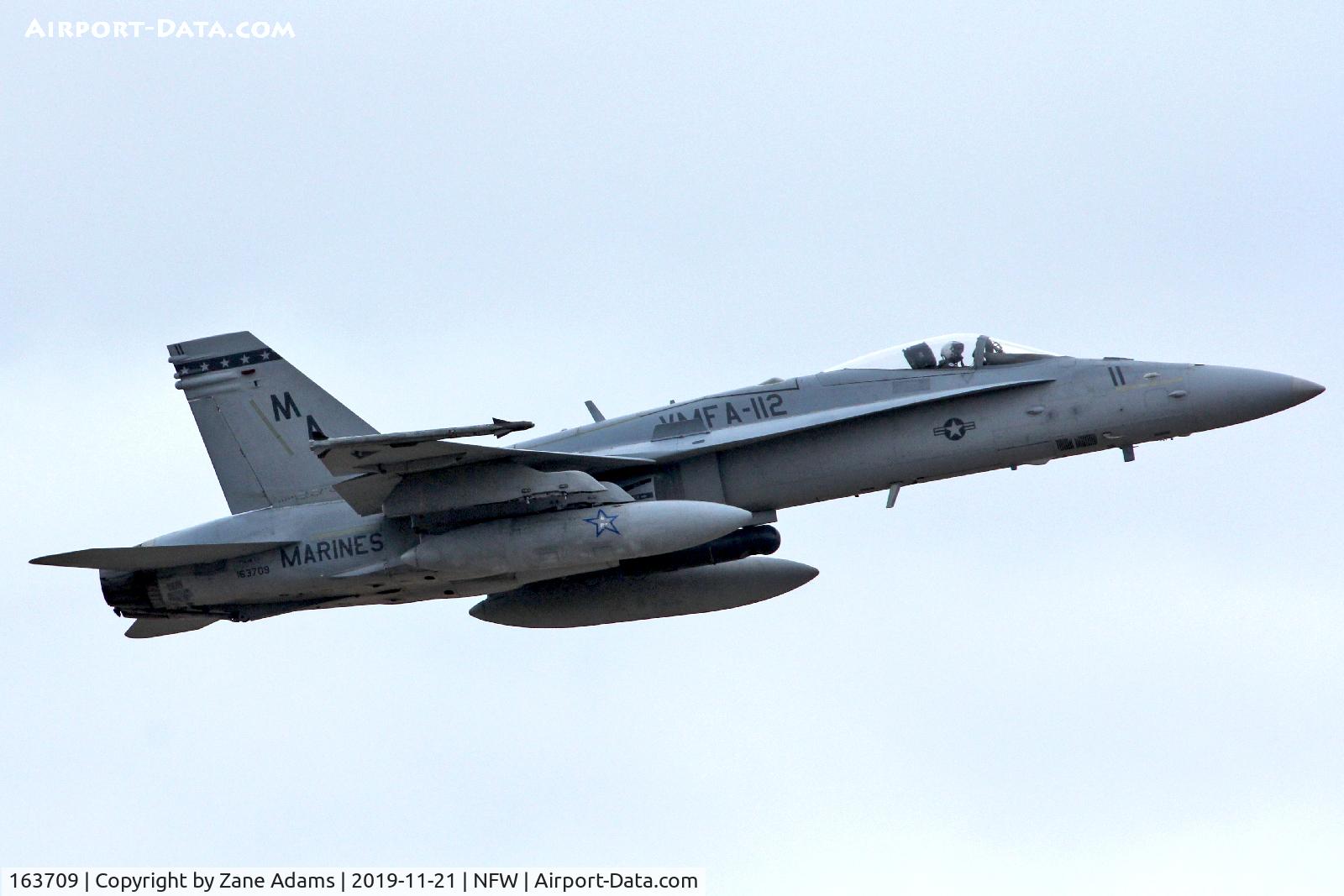 163709, 1988 McDonnell Douglas F/A-18C Hornet C/N 0771/C070, Departing NAS Fort Worth