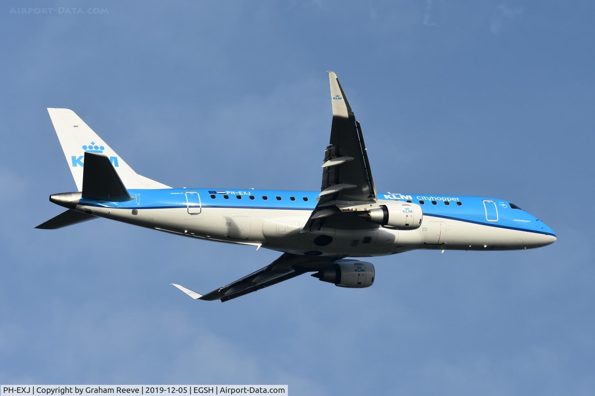 PH-EXJ, 2016 Embraer 175LR (ERJ-170-200LR) C/N 17000597, Departing from Norwich.