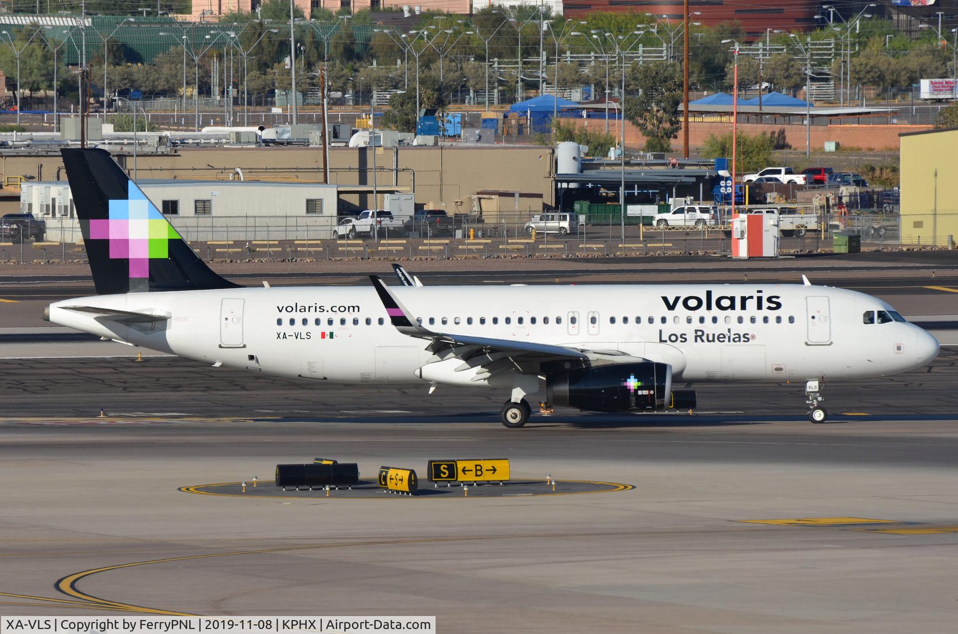 XA-VLS, 2016 Airbus A320-233 C/N 7123, Volaris A320 rolling from the runway after arrival