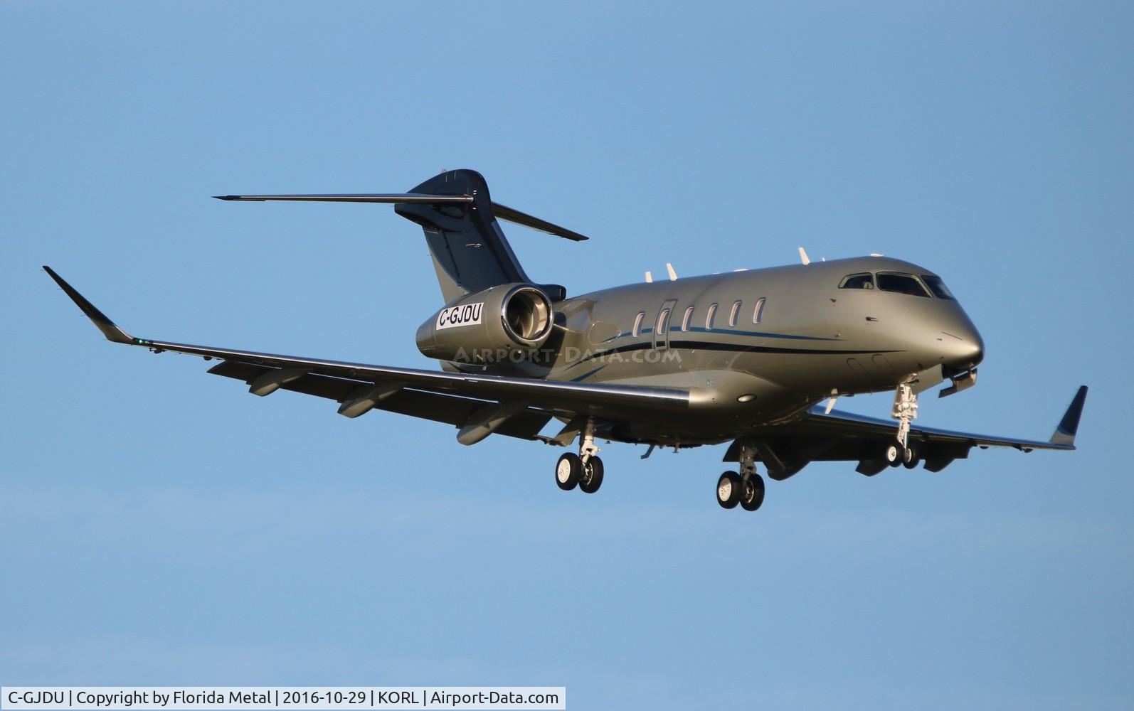 C-GJDU, 2015 Bombardier Challenger 350 (BD-100-1A10) C/N 20519, ORL NBAA 2016