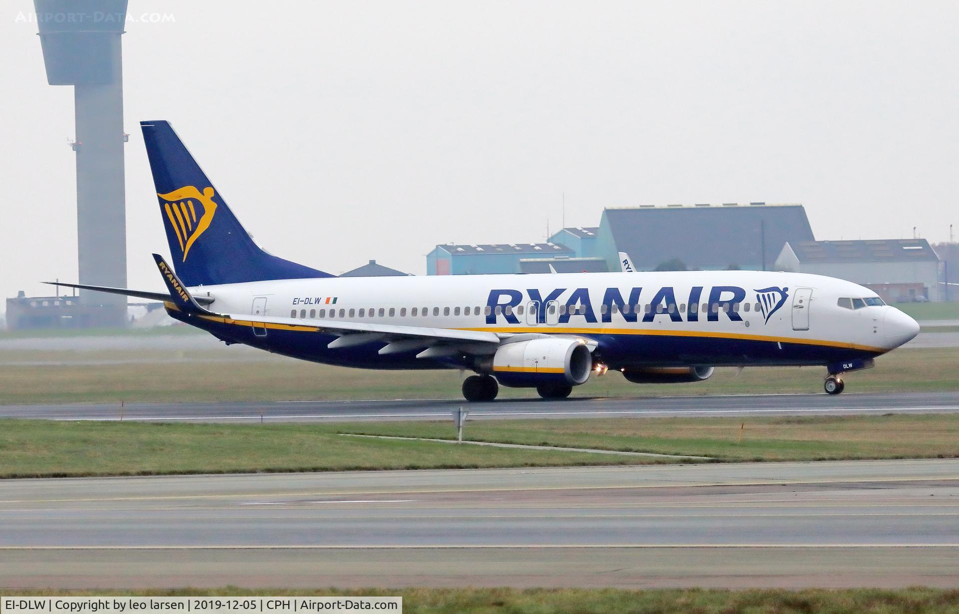 EI-DLW, 2006 Boeing 737-8AS C/N 33599, Copenhagen 5.12.2019