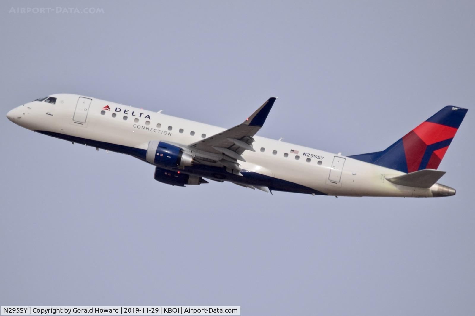 N295SY, 2019 Embraer 175LR (ERJ-170-200LR) C/N 17000793, Departing BOI.