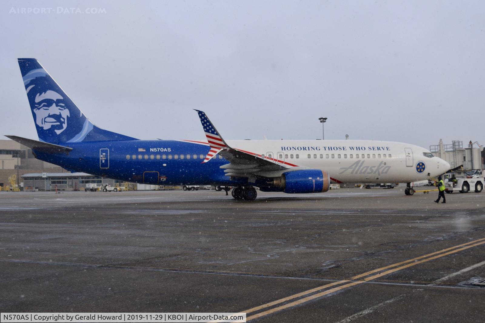 N570AS, 2007 Boeing 737-890 C/N 35185, Pushback from the gate.