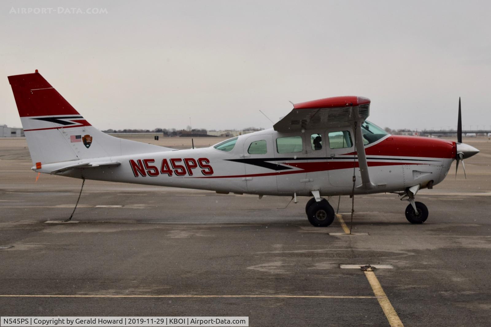 N545PS, 1983 Cessna TU206G Turbo Stationair C/N U206-06702, Parked on the north GA ramp.