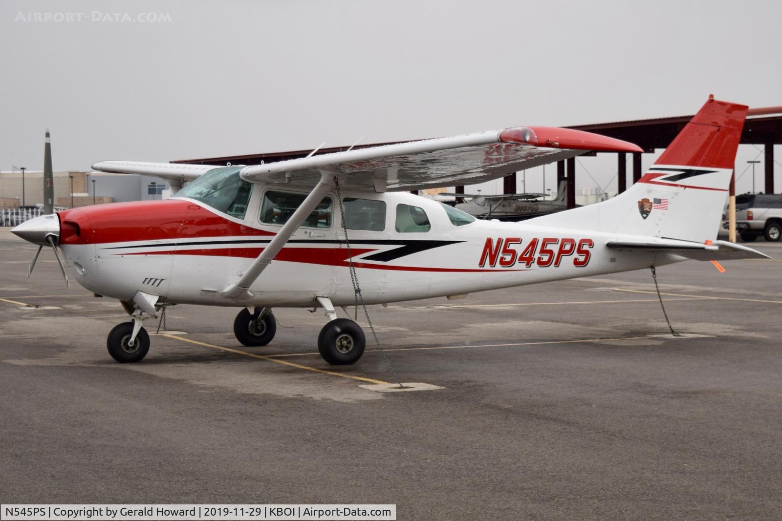 N545PS, 1983 Cessna TU206G Turbo Stationair C/N U206-06702, Parked on the north GA ramp.