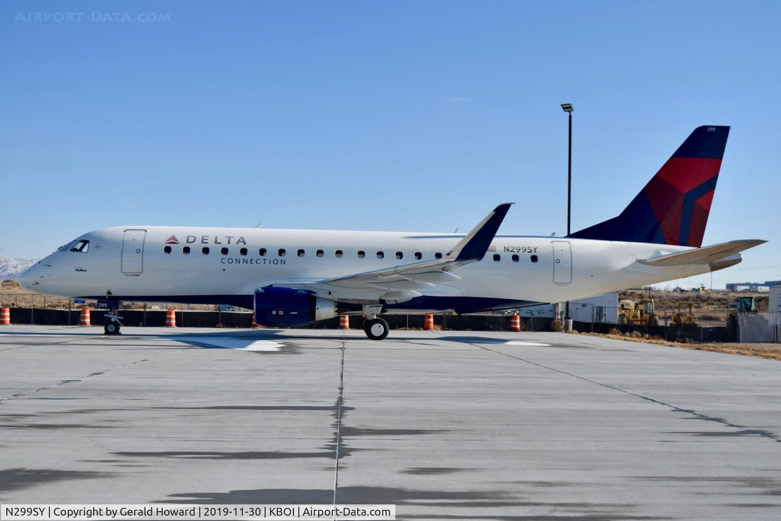 N299SY, 2019 Embraer 175LR (ERJ-170-200LR) C/N 17000833, Parked on the Skywest maintenance ramp for final flight checks.