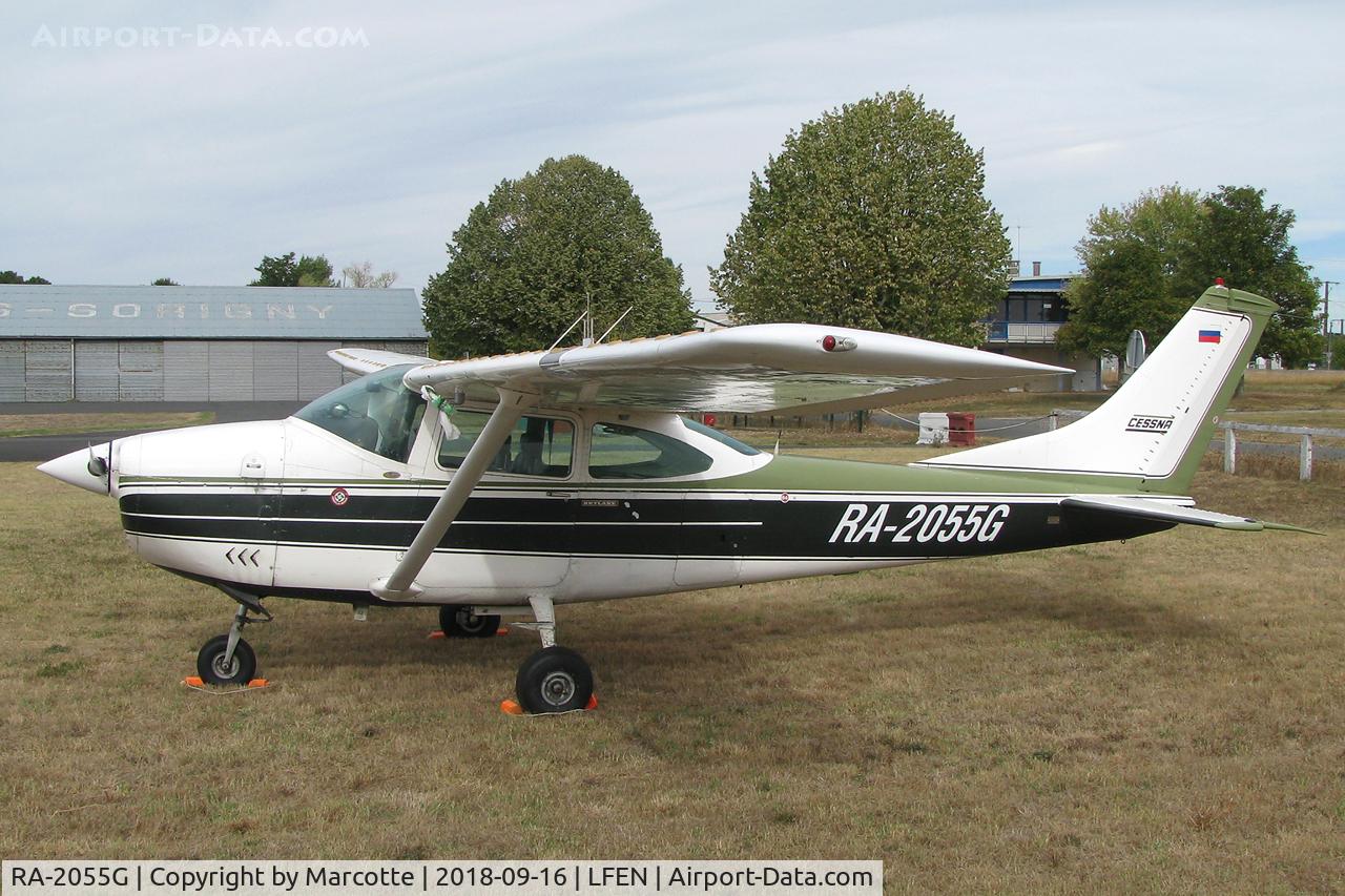 RA-2055G, Cessna 182A Skylane Skylane C/N Not found, On stopover.