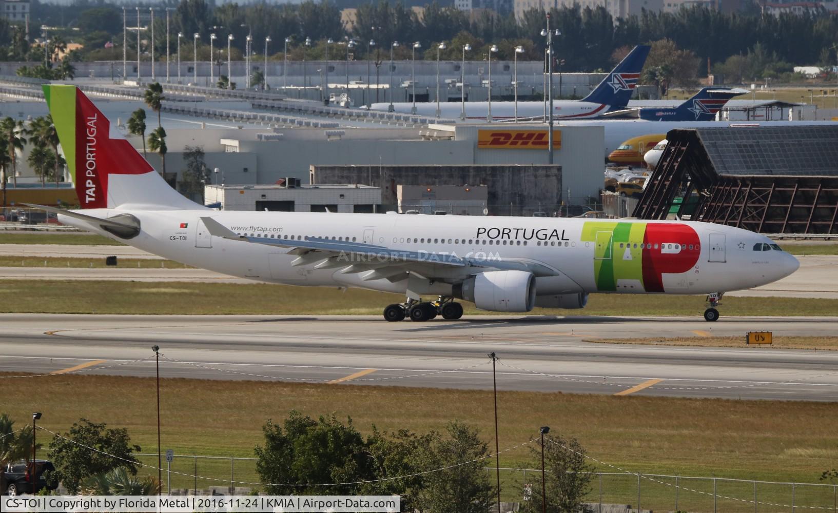 CS-TOI, 1997 Airbus A330-223 C/N 195, MIA spotting