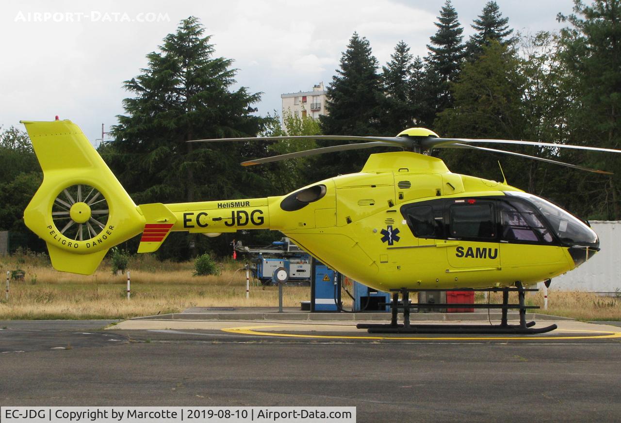 EC-JDG, Eurocopter EC-135 T2 C/N 0354, Taken at Trousseau hospital.
