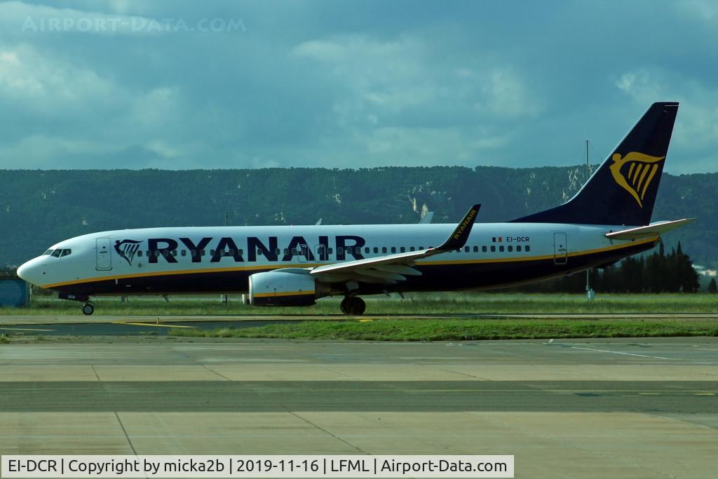 EI-DCR, 2004 Boeing 737-8AS C/N 33811, Taxiing