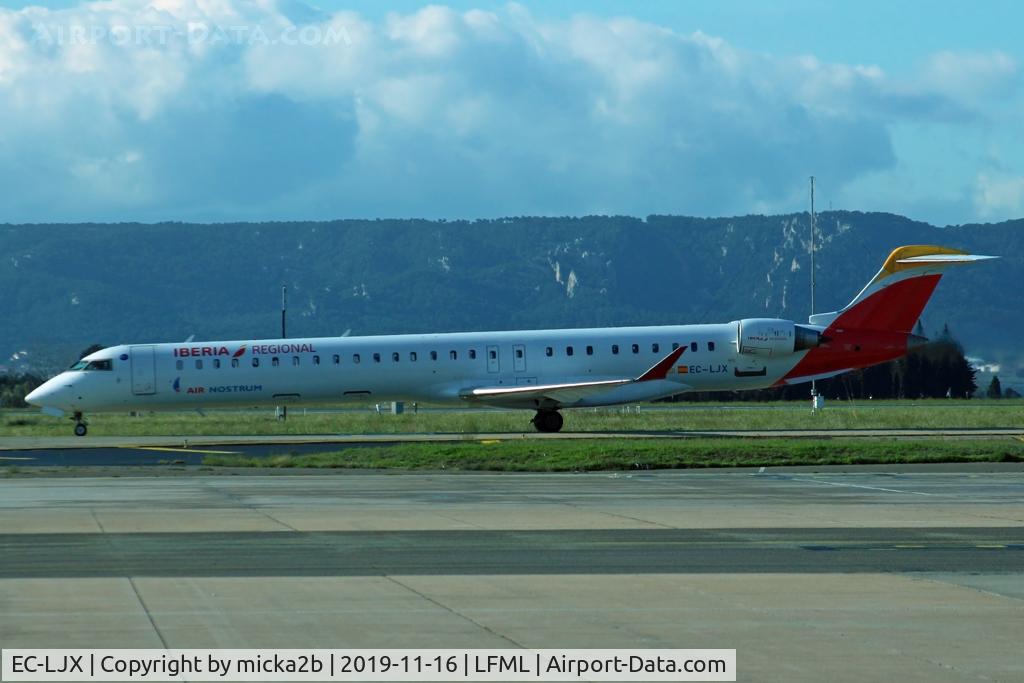 EC-LJX, 2010 Bombardier CRJ-1000ER NG (CL-600-2E25) C/N 19008, Taxiing