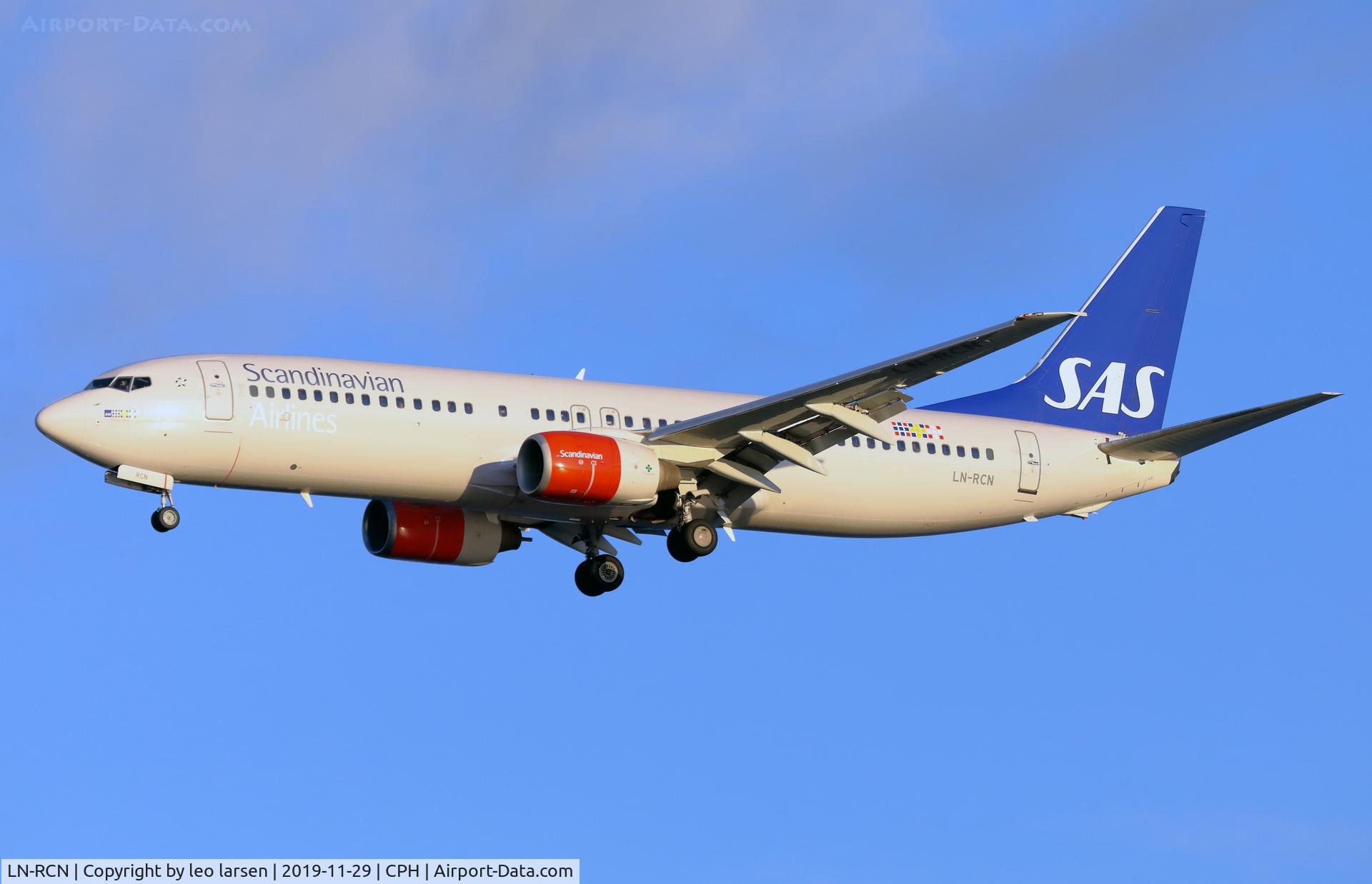 LN-RCN, 2000 Boeing 737-883 C/N 28318, Copenhagen 29.11.2019 L/D R-30