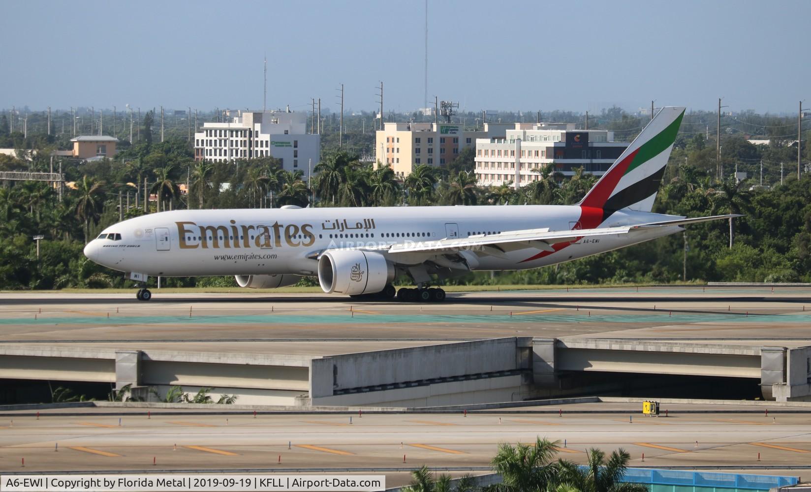 A6-EWI, 2008 Boeing 777-21H/LR C/N 35589, FLL spotting