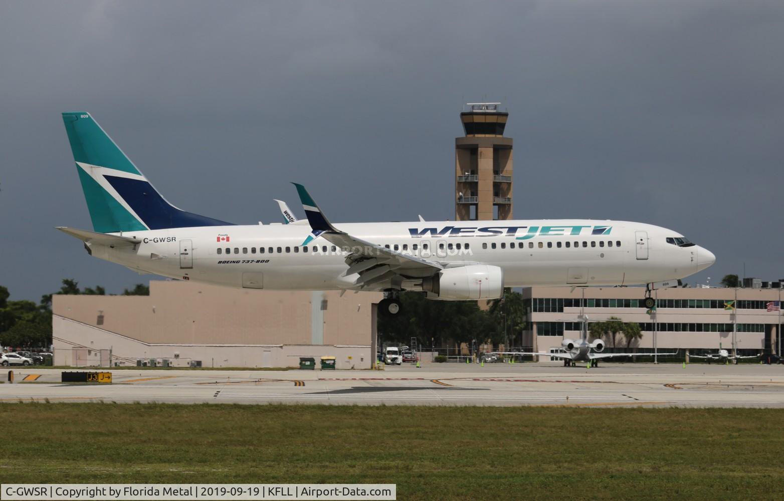 C-GWSR, 2009 Boeing 737-8CT C/N 35288, FLL spotting