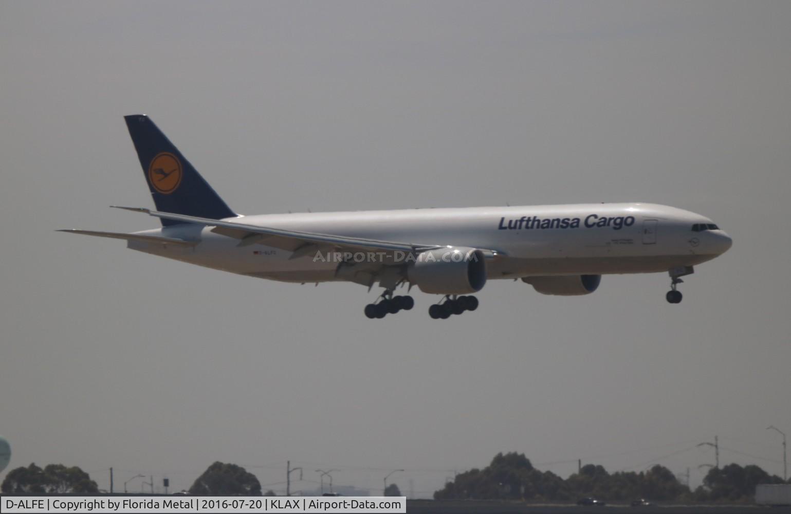 D-ALFE, 2015 Boeing 777-FBT C/N 41678, LAX 2016