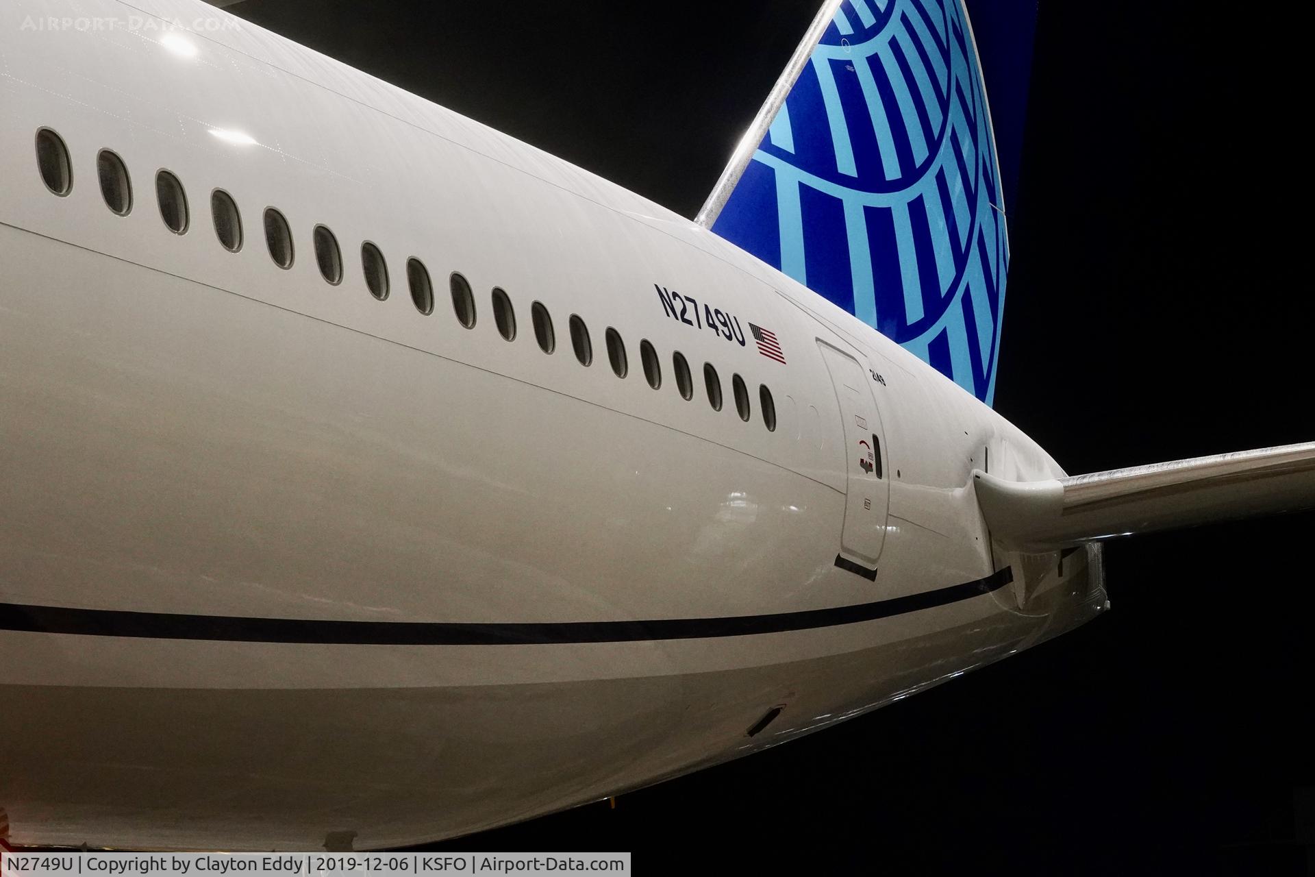 N2749U, 2019 Boeing 777-300/ER C/N 66589, SFO 2019.